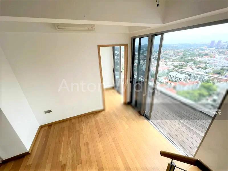 3 Bed Condo for Sale in  26 Newton - Image 1